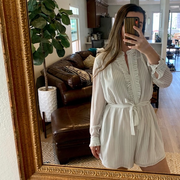 27 NWOT Zimmermann White Striped Ruffle Jumpsuit Romper 10 - Picture 3 of 14